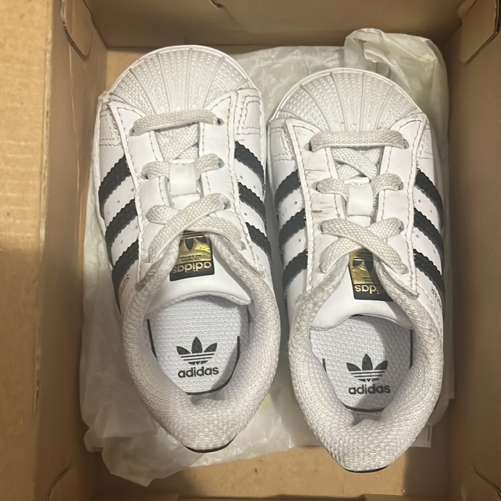 Adidas - Picture 2 of 2